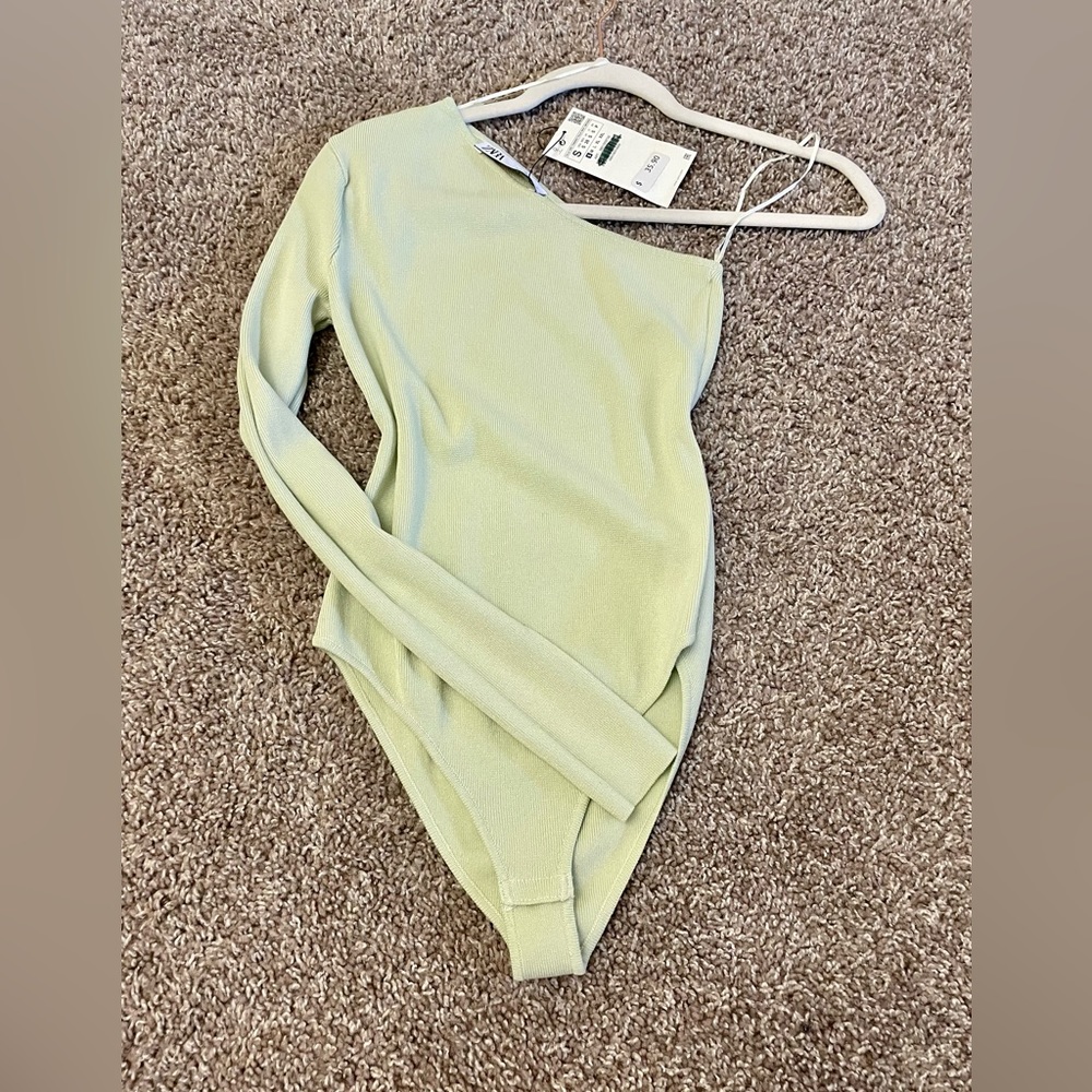 NWT Zara
